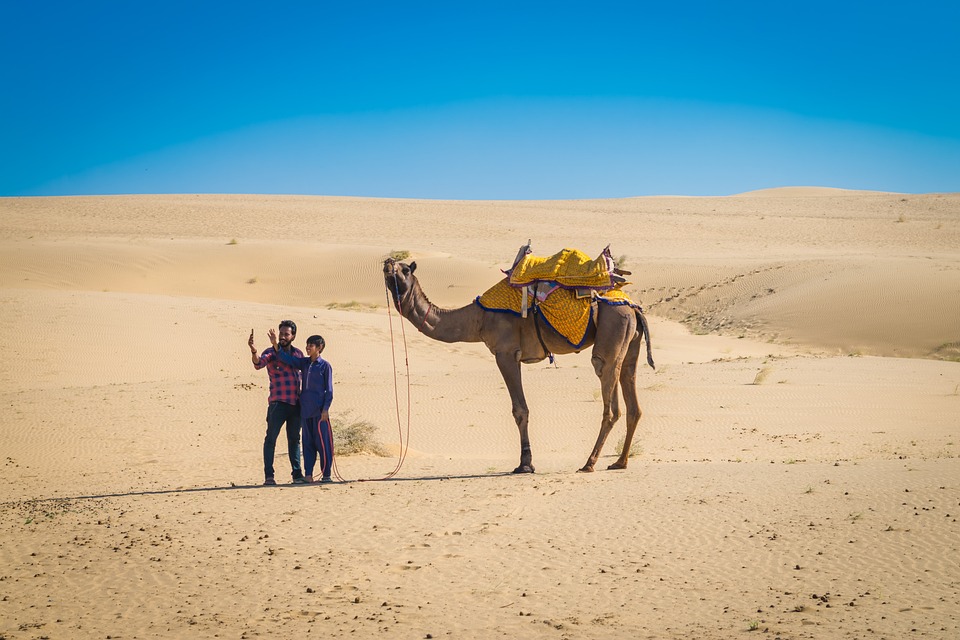 bada bagh, jaisalmer sam sand dunes, jaisalmer sand dunes, taxi service in jaisalmer, car rental in jaisalmer, jodhpur cabs,